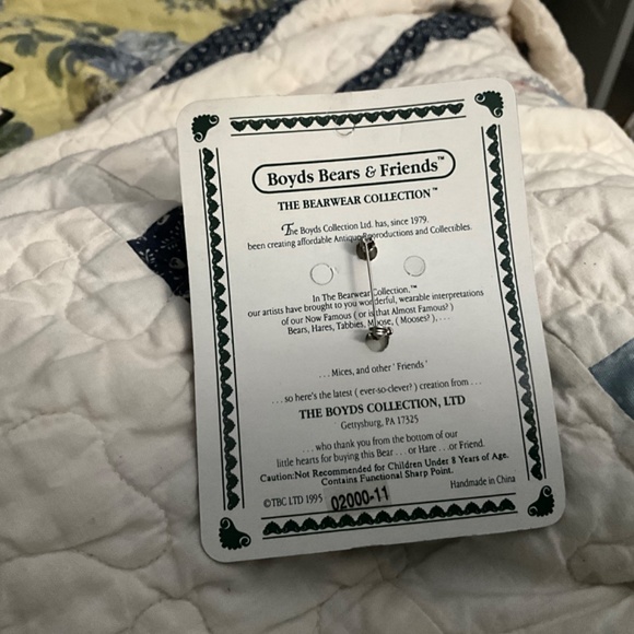 Vintage Boyds Bears & Friends Bearwear Brooch, 2000 - Picture 8 of 11